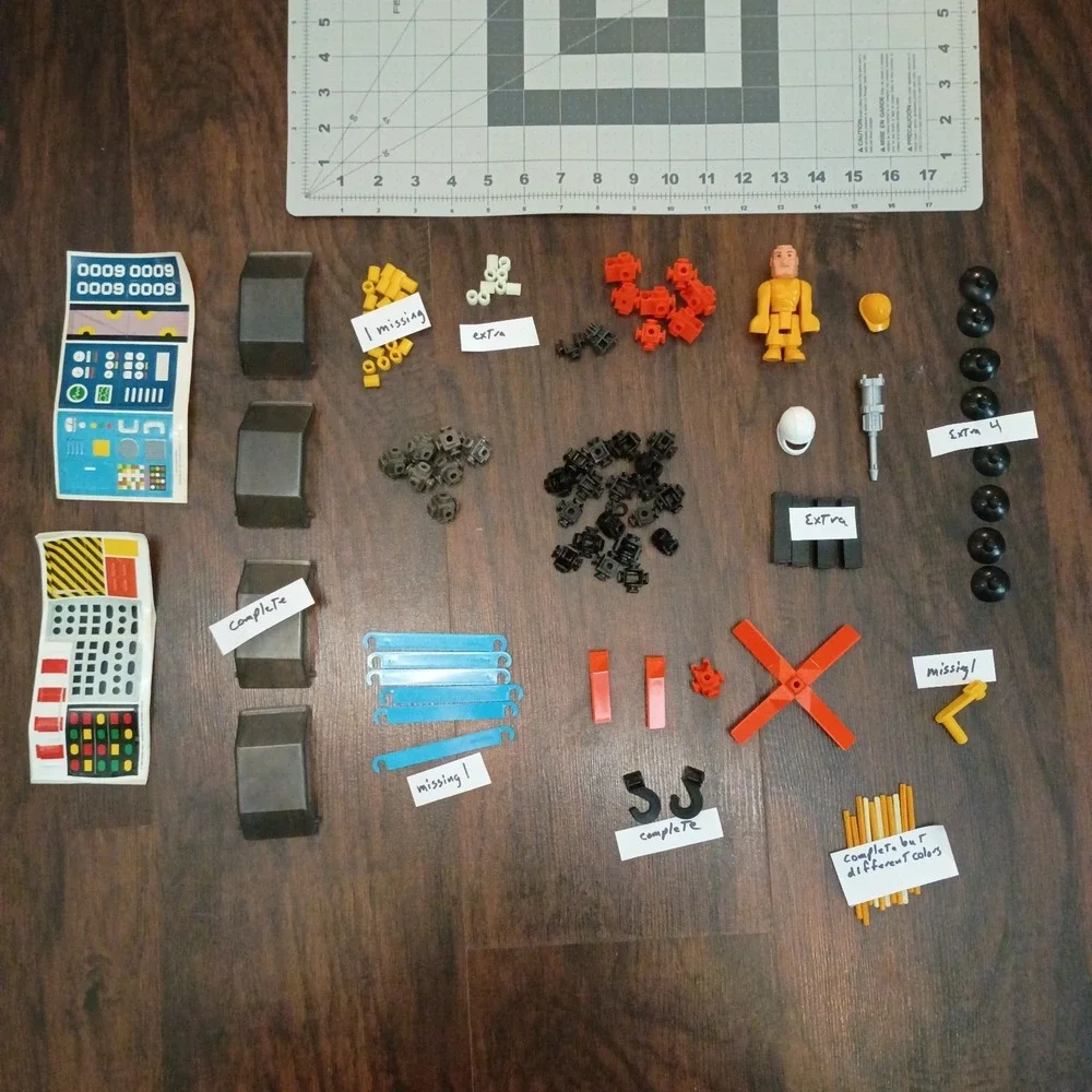 Fisher Price Construx 6110 Colossal 1000 Piece Set Imagination Nearly Complete